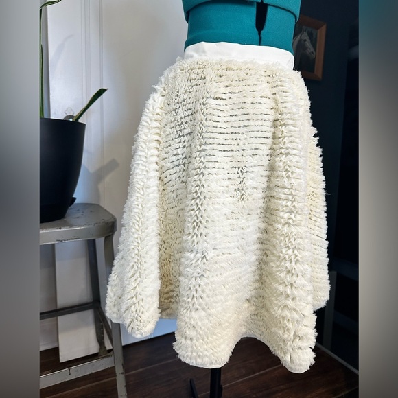 H&M size 6 short “chiffon” poodle shirt - Picture 12 of 15